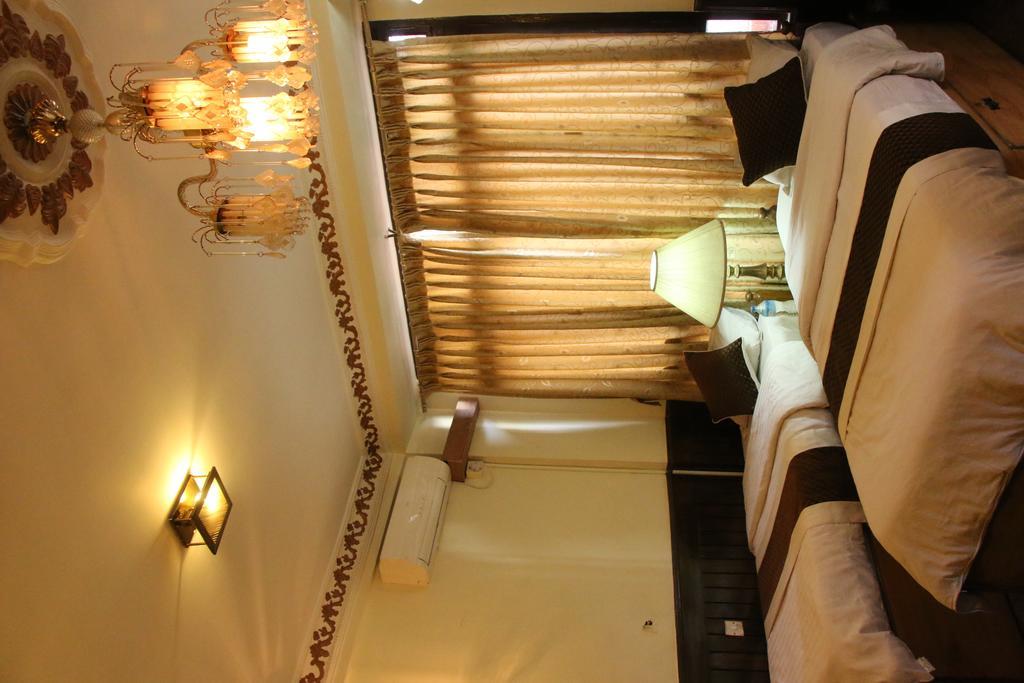 Hotel Florid Катманду Екстер'єр фото