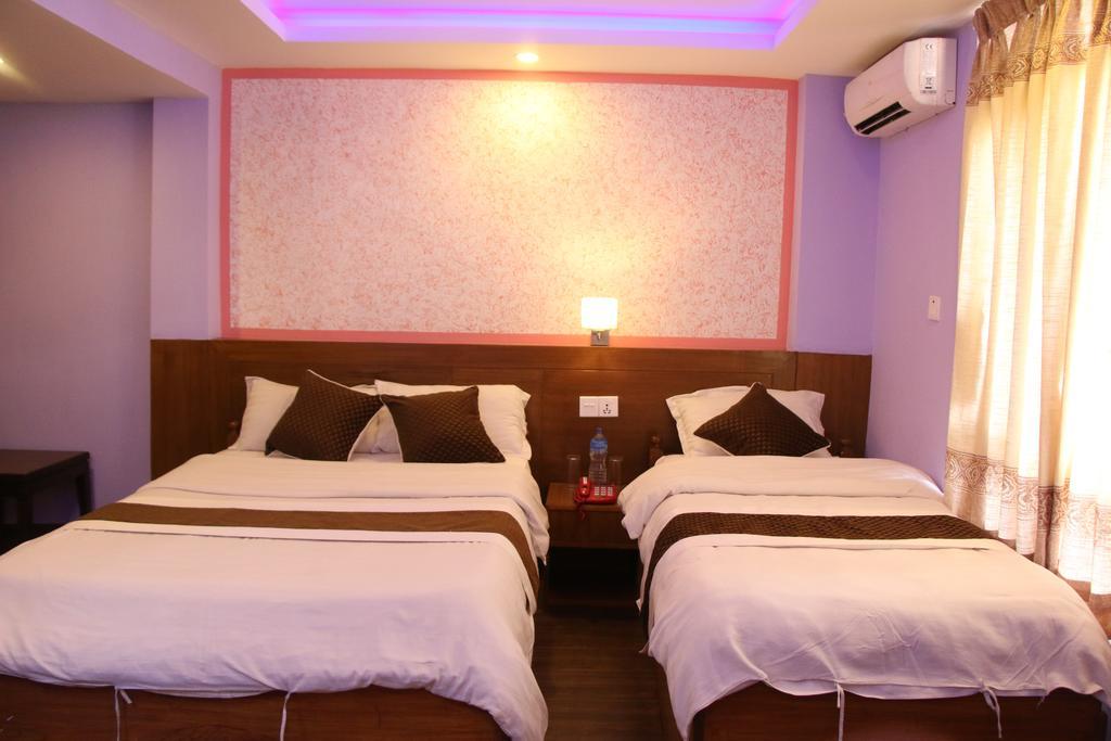 Hotel Florid Катманду Екстер'єр фото