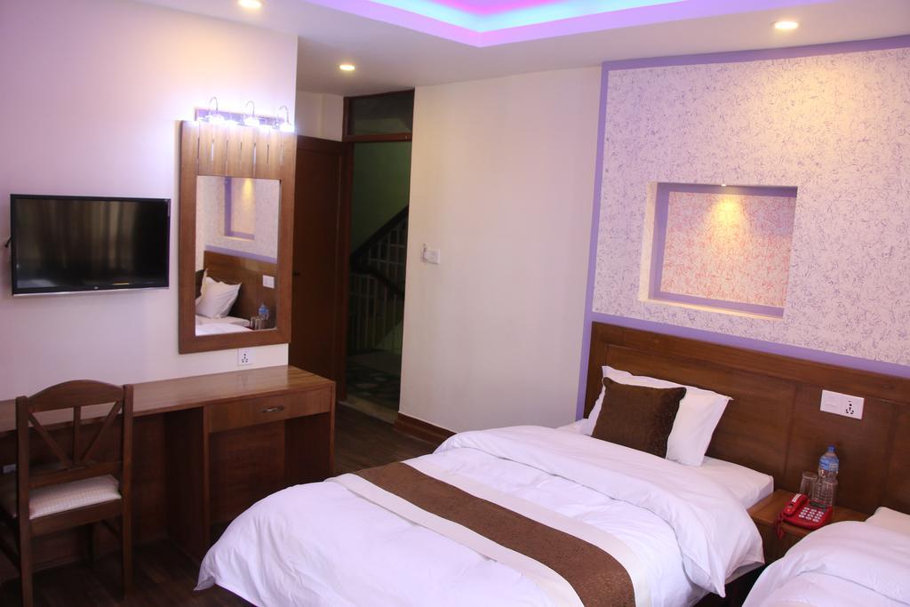 Hotel Florid Катманду Екстер'єр фото
