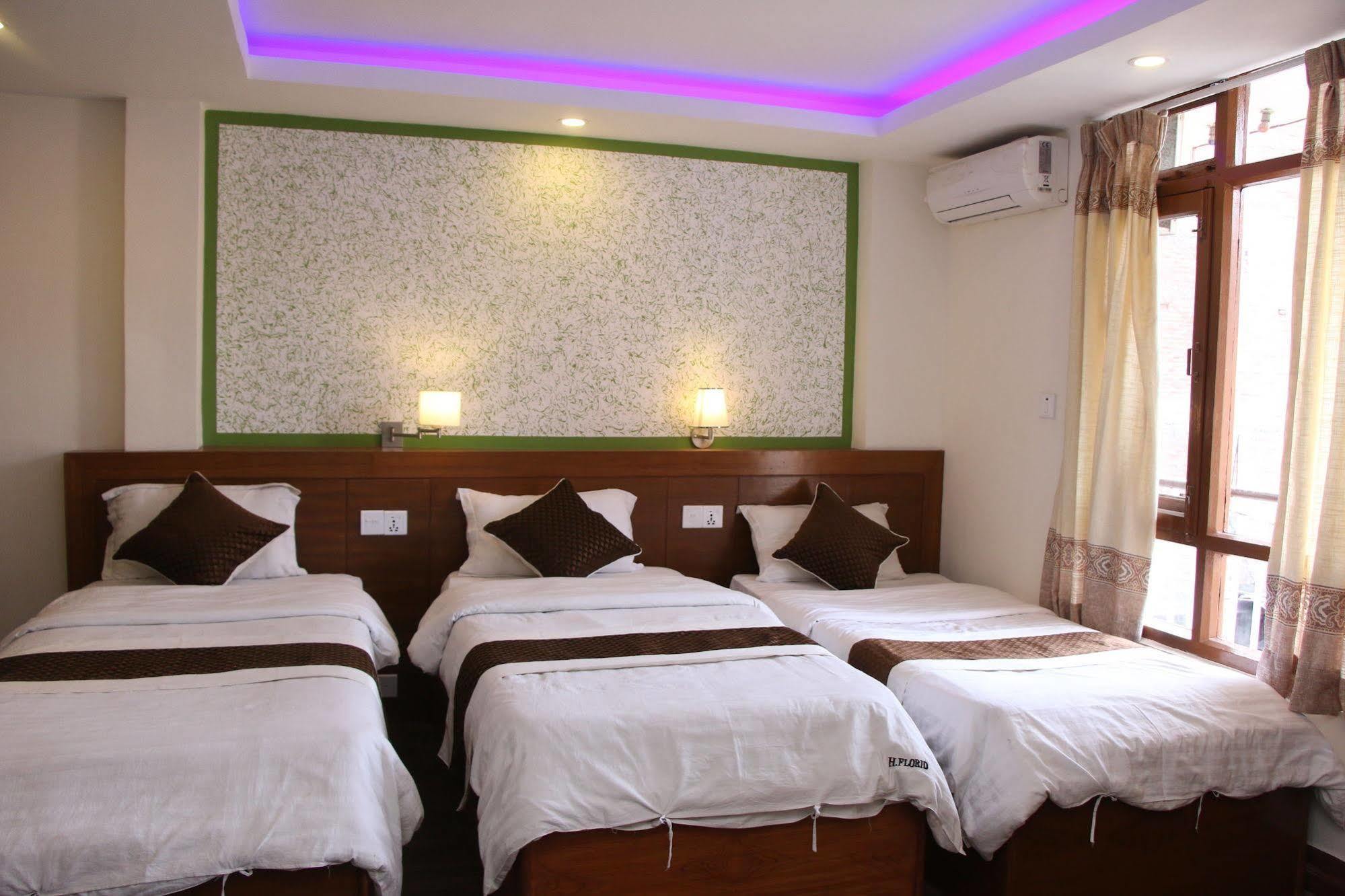 Hotel Florid Катманду Екстер'єр фото