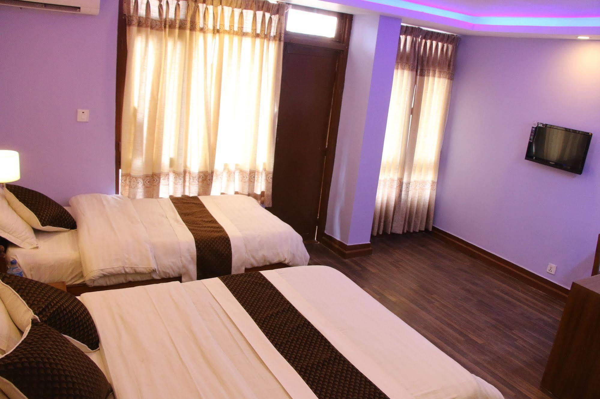Hotel Florid Катманду Екстер'єр фото