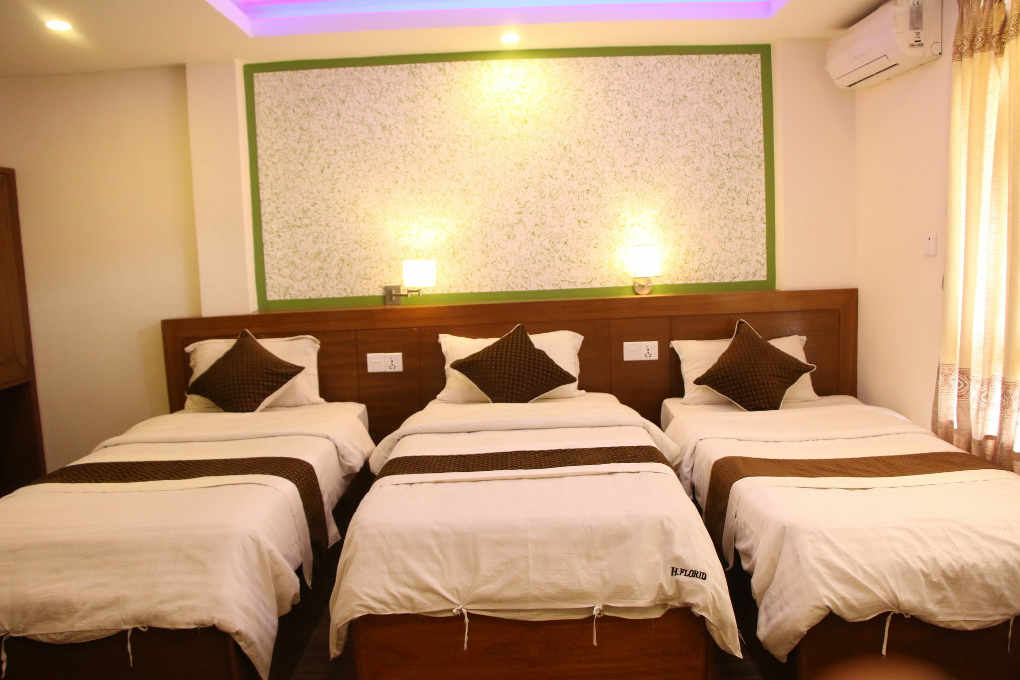 Hotel Florid Катманду Екстер'єр фото
